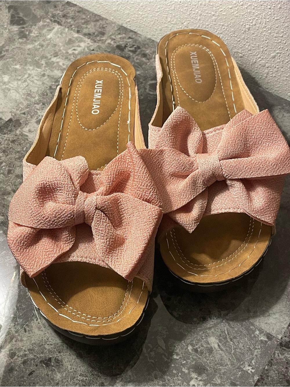 Brand new So Cute!  Pink Bow Slide Sandals for Women size 11